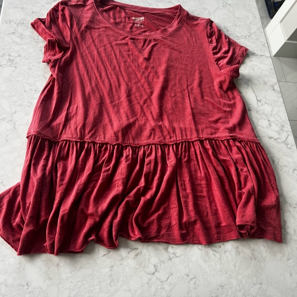 Mossimo Supply Co. Tops - Mossimo rose rShort Sleeve peplumTee